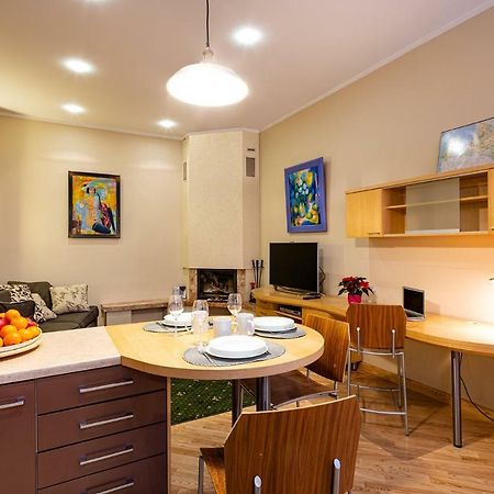 Kalnina Quiet Apartment In City Center Рига Екстер'єр фото